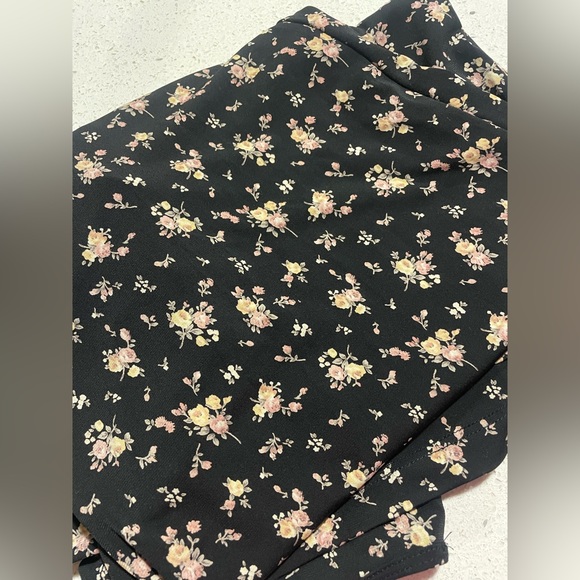 Floral Jumpsuit - Picture 3 of 4